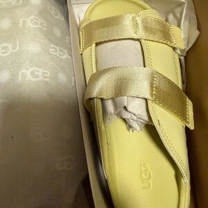 UGG Goldenglow Slides in Tan